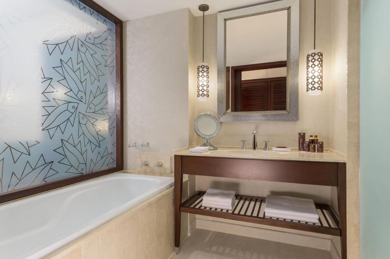 Sheraton Reserva Do Paiva Cabo de Santo Agostinho Exterior photo Bathroom
